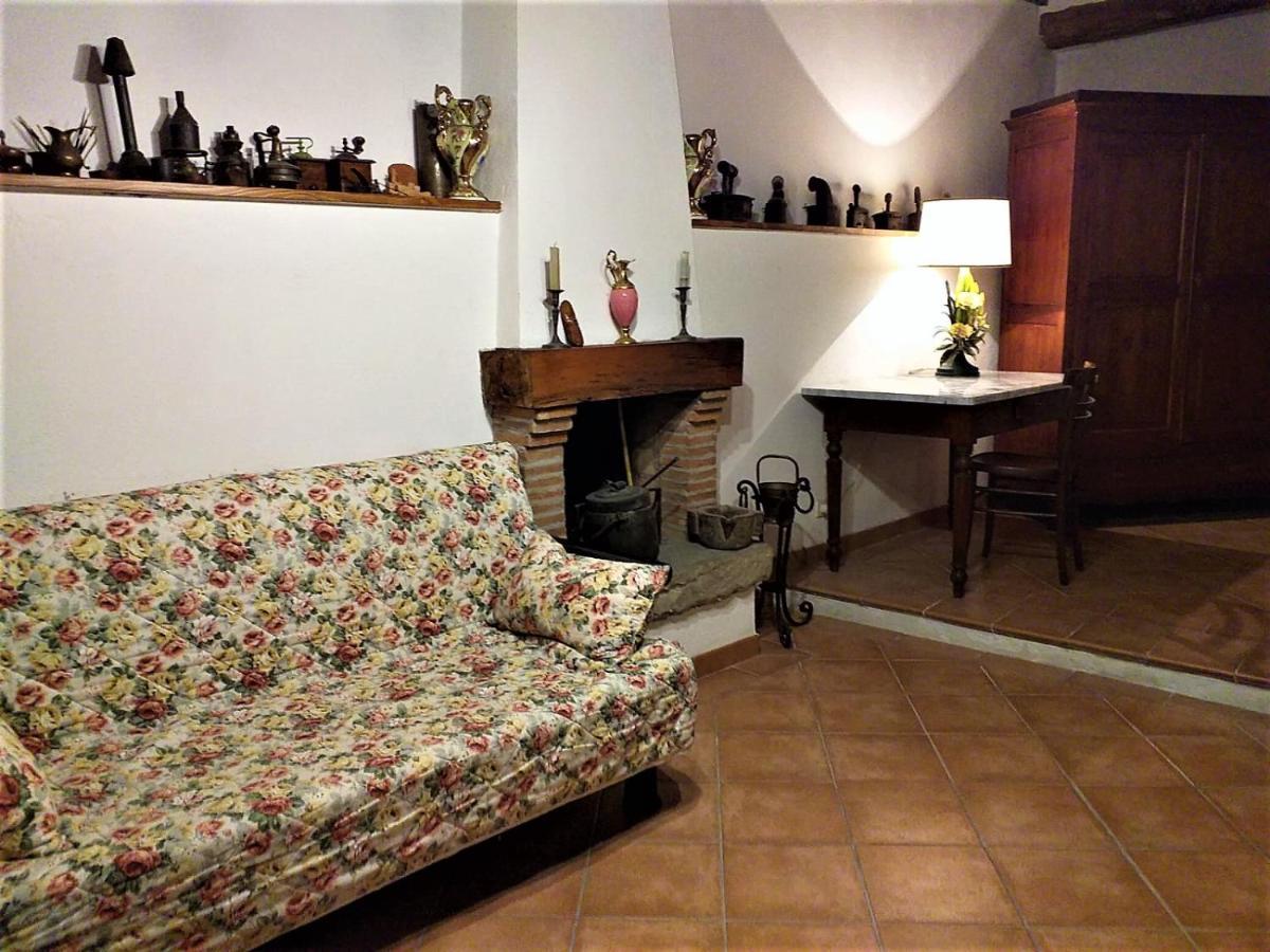 Antica Torre "La Casalta" Apartment Petroio Exterior photo